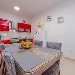 Mate Villa *